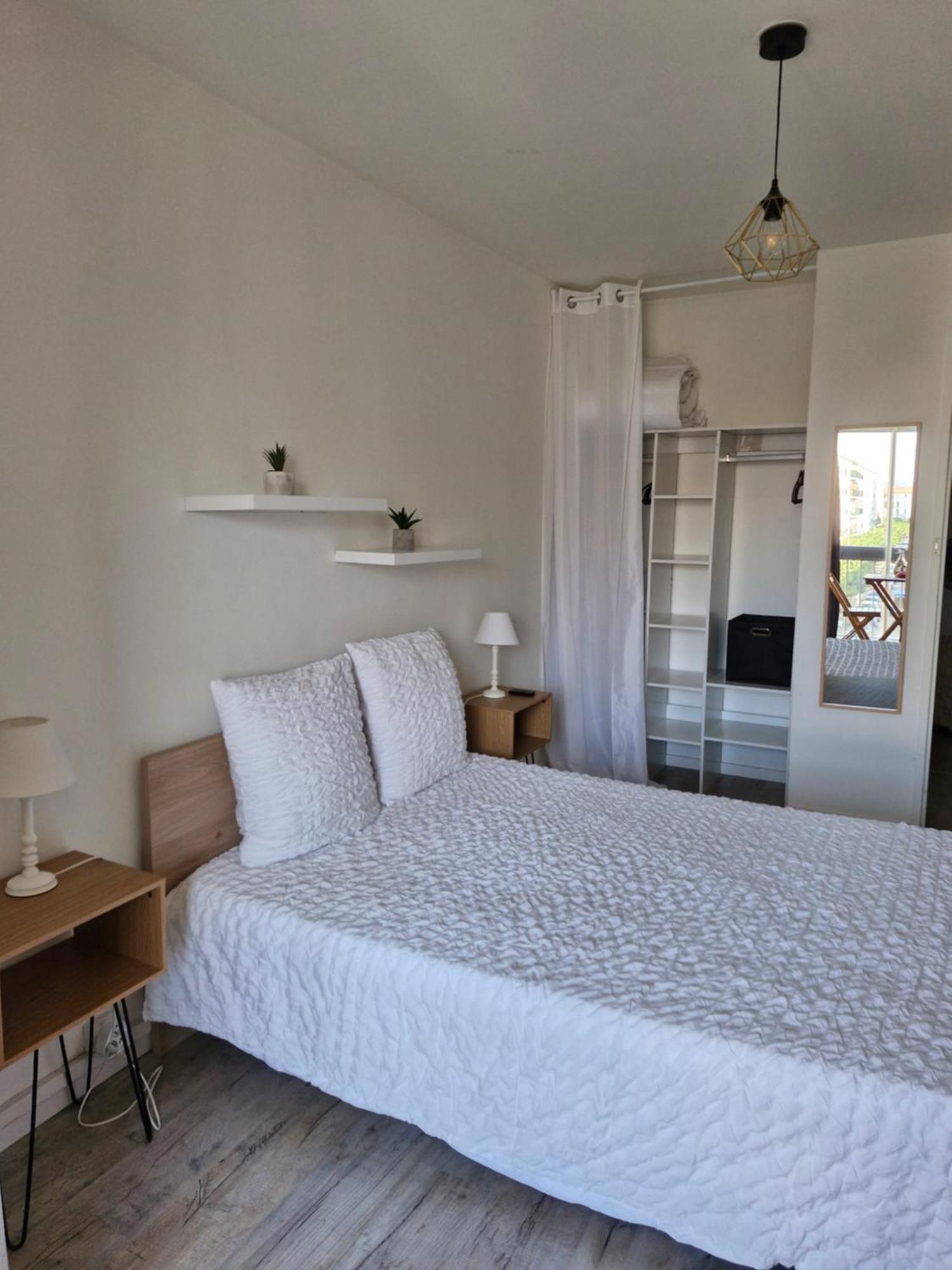 Escapade Montesquieu Apartment แปร์ปินญอง ภายนอก รูปภาพ