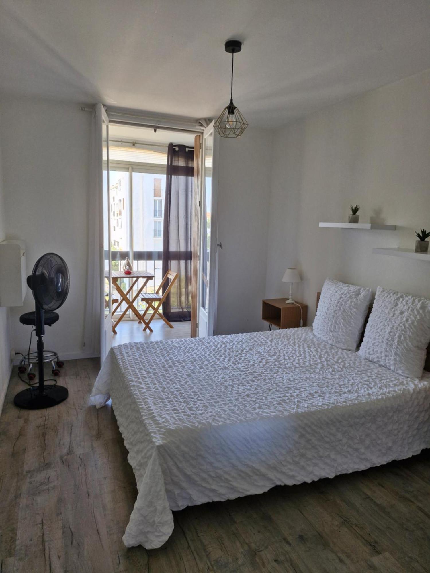 Escapade Montesquieu Apartment แปร์ปินญอง ภายนอก รูปภาพ