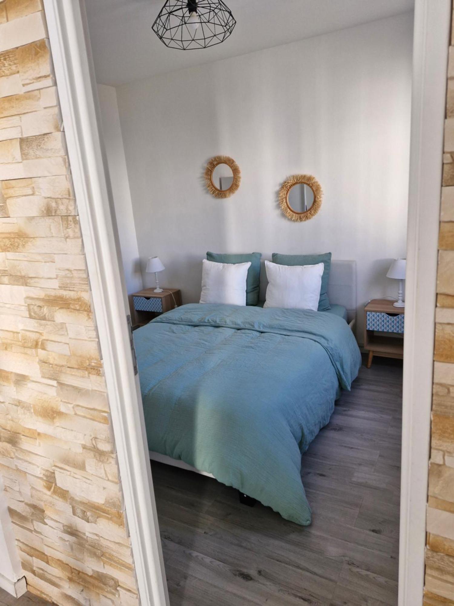 Escapade Montesquieu Apartment แปร์ปินญอง ภายนอก รูปภาพ
