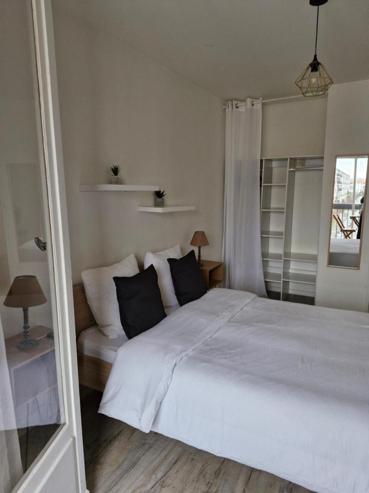 Escapade Montesquieu Apartment แปร์ปินญอง ภายนอก รูปภาพ